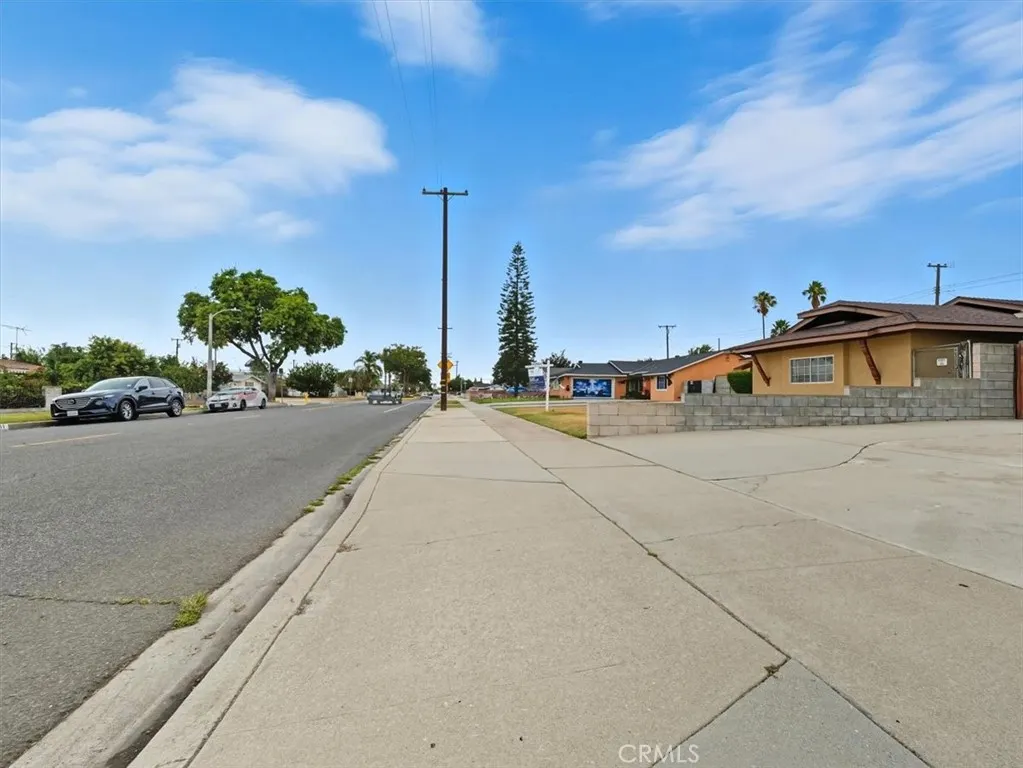1512 W 6th Street