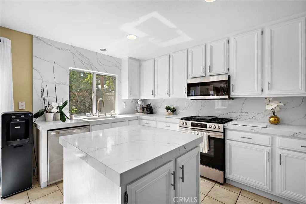 1828 Stargaze Drive