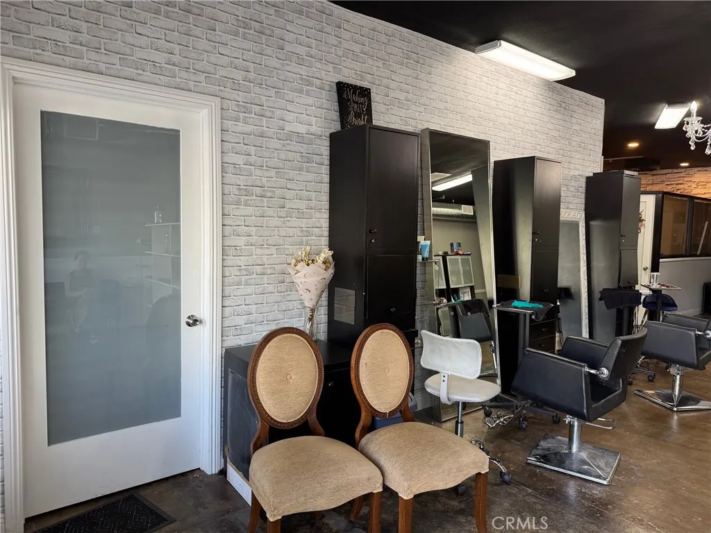 250 S. Glendora Ave.