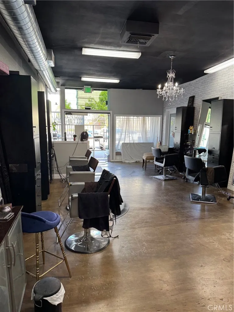 250 S. Glendora Ave.