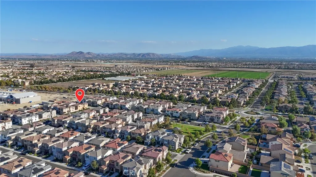 2983 2983 E Halton Paseo