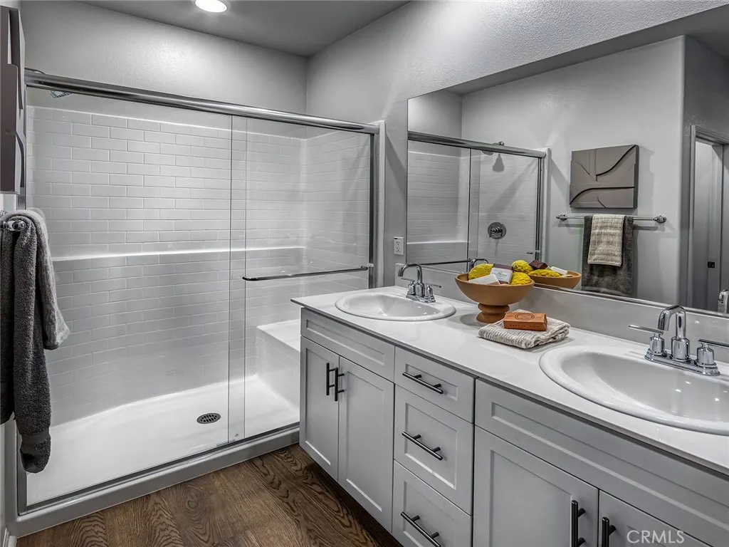 2733 Erebus Court