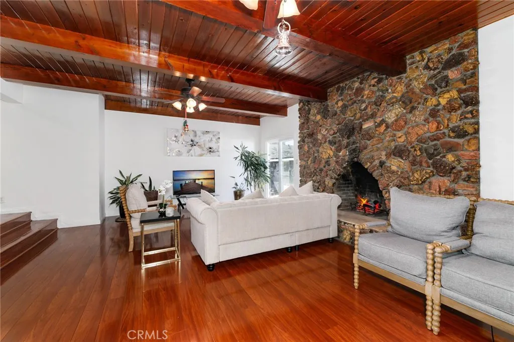 235 S Azusa