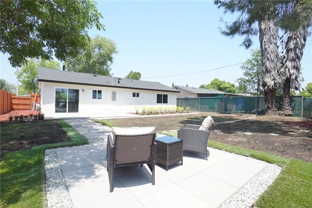 1152 W Tudor Street