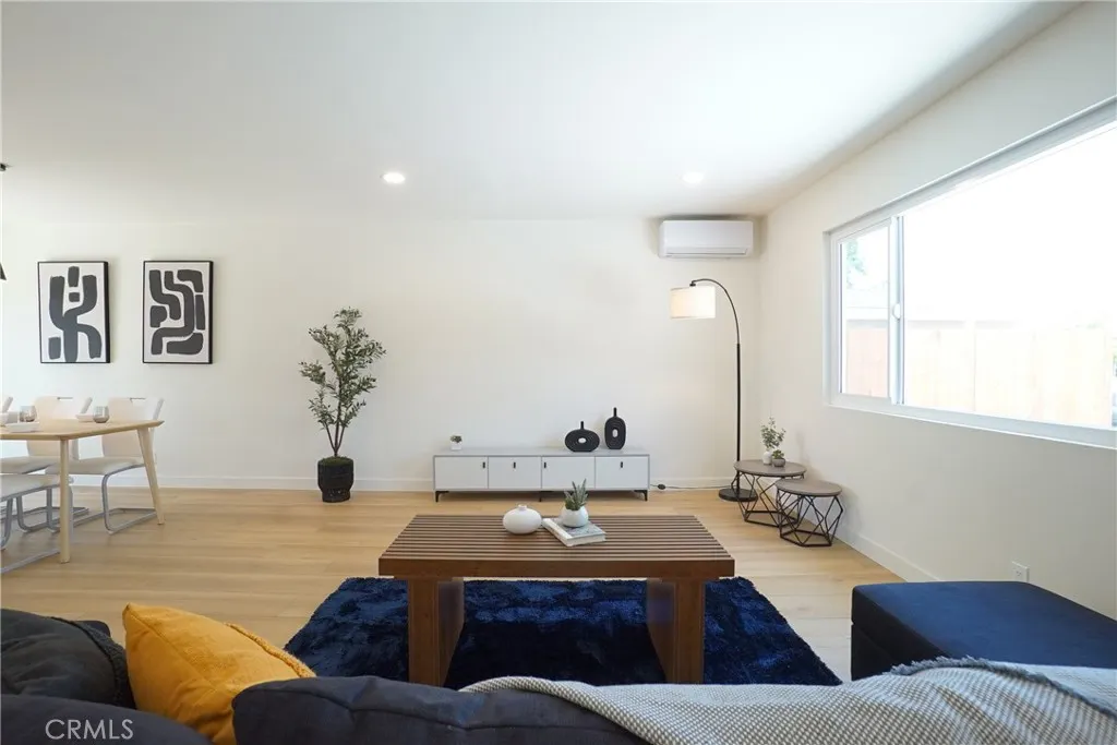 1152 W Tudor Street