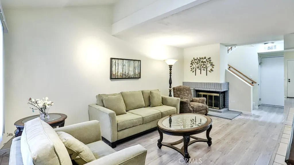 3538 Bottlebrush