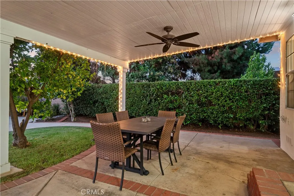 213 S Meadow