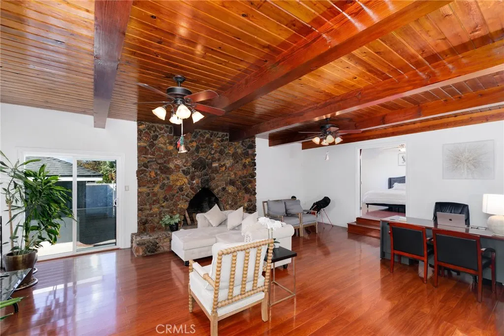 235 S Azusa