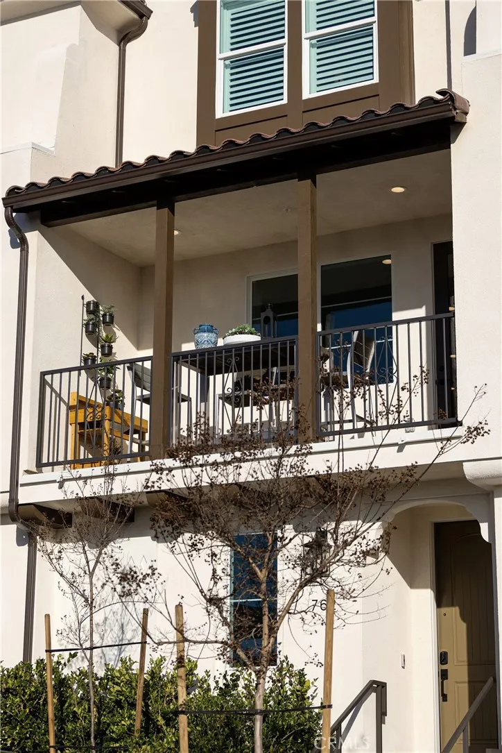 166 E Whittier Boulevard