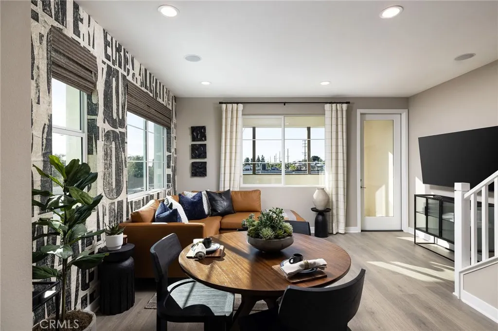 166 E Whittier Boulevard