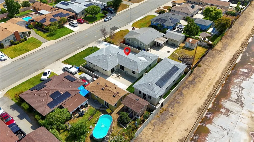2516 E Walnut Creek