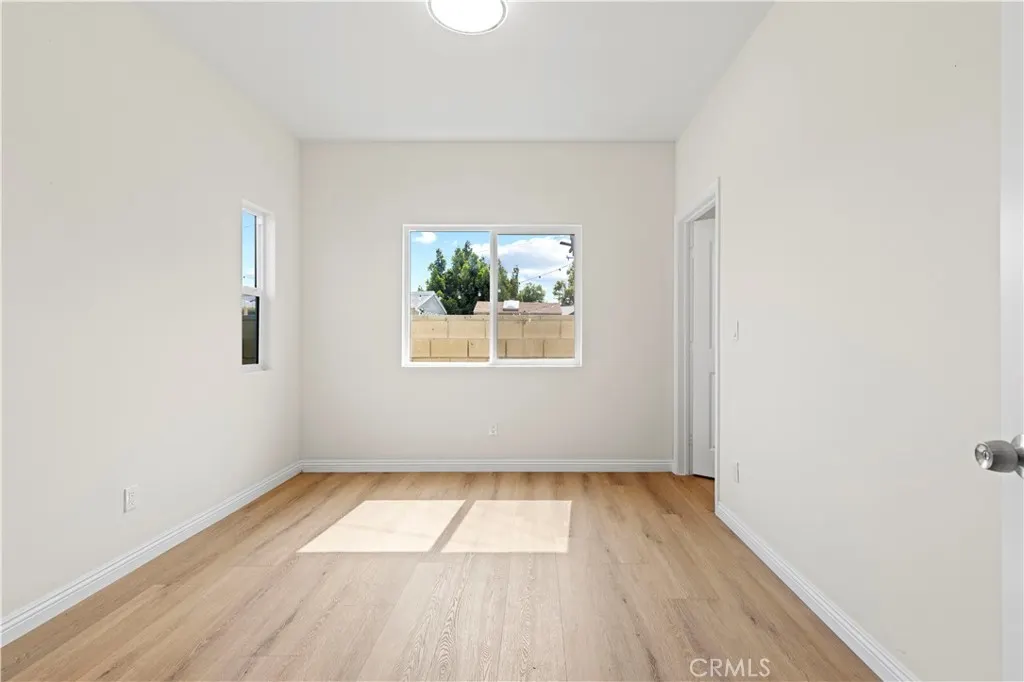 2516 E Walnut Creek