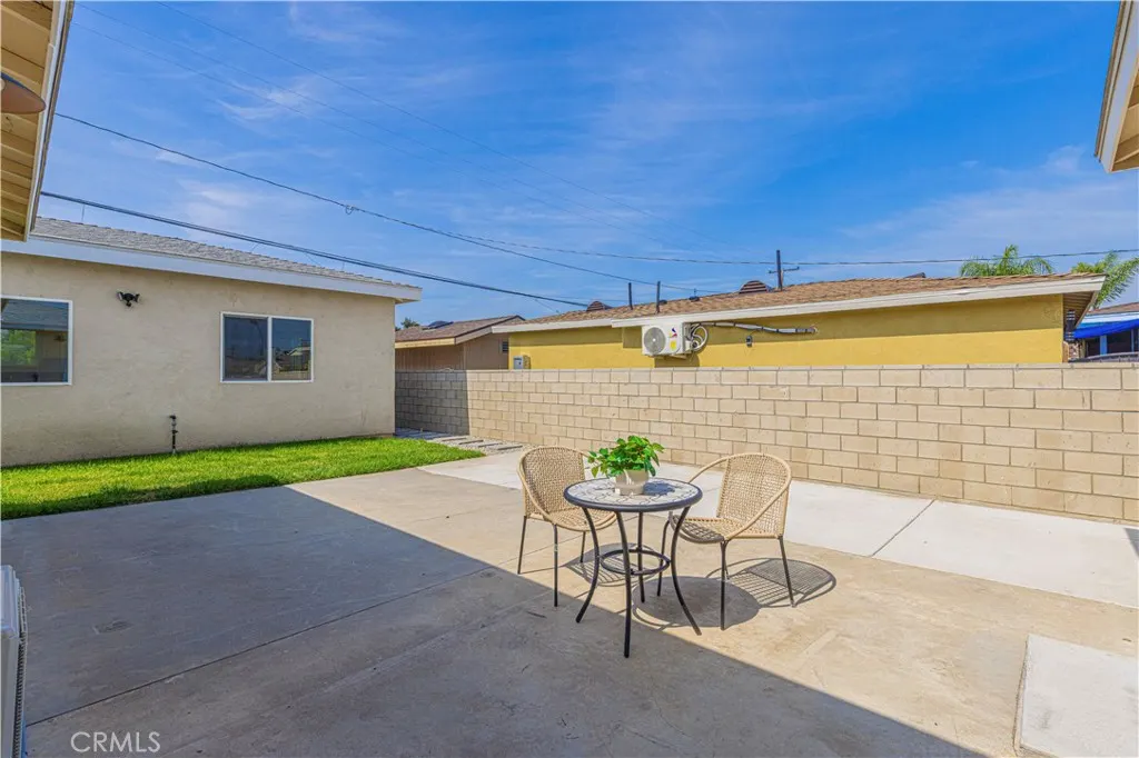 2516 E Walnut Creek