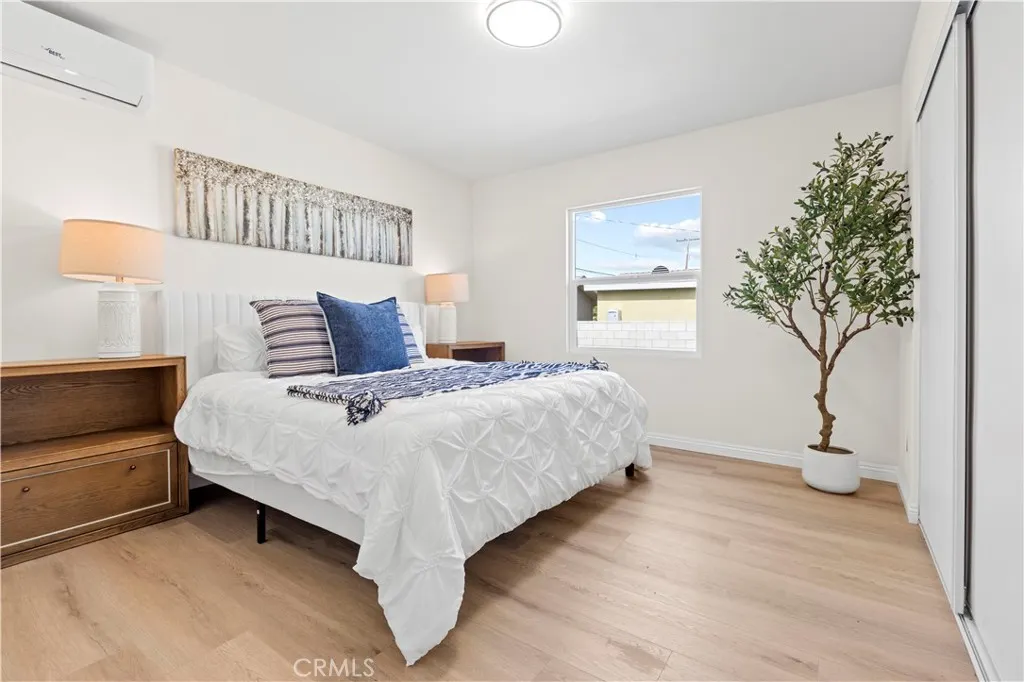 2516 E Walnut Creek