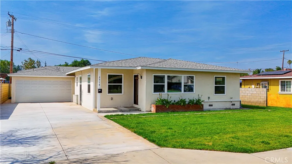 2516 E Walnut Creek
