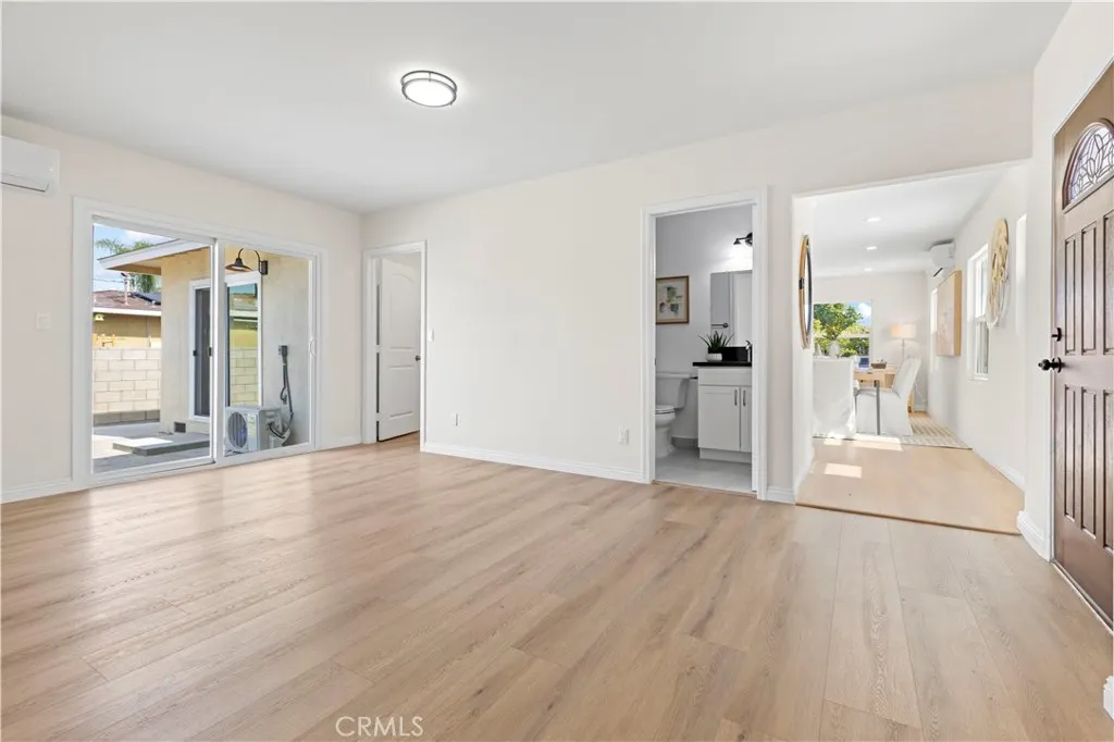 2516 E Walnut Creek