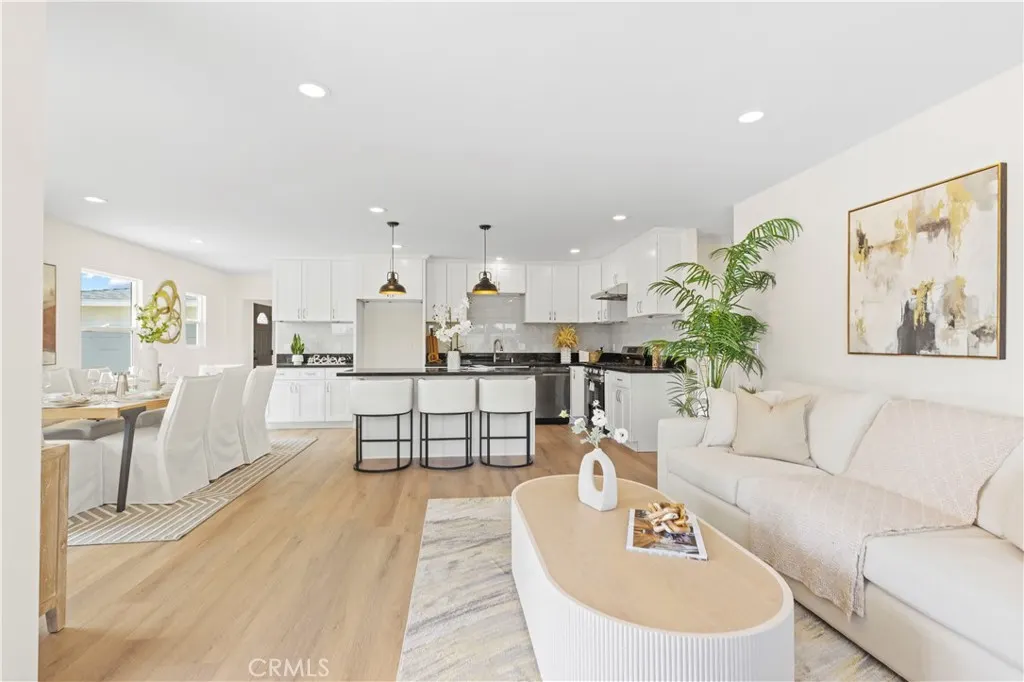 2516 E Walnut Creek