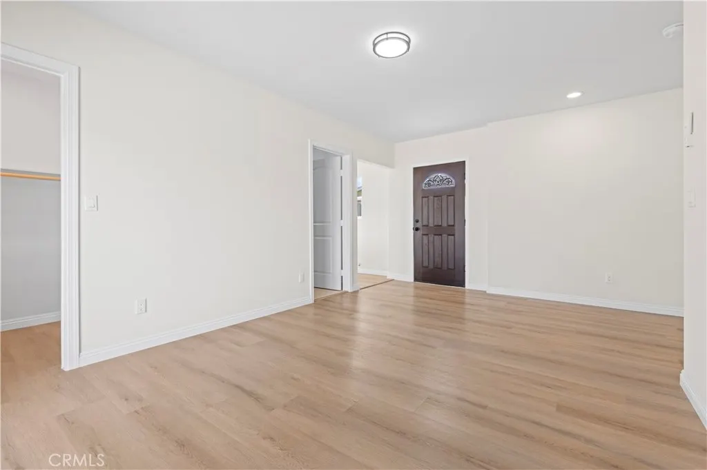 2516 E Walnut Creek