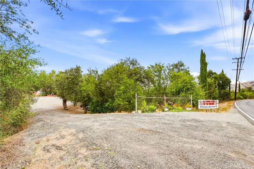 2110 Carbon Canyon