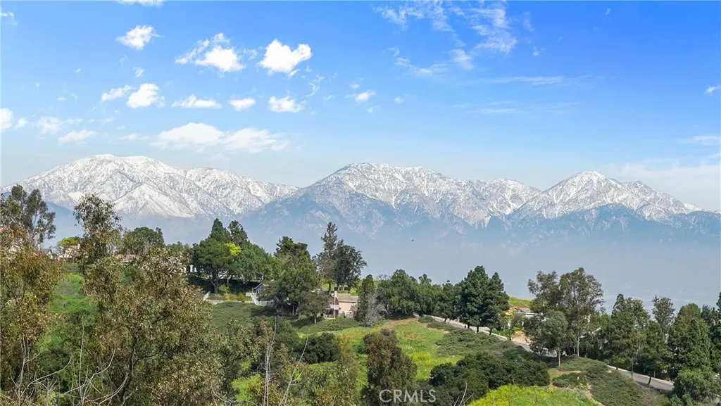 2110 Carbon Canyon