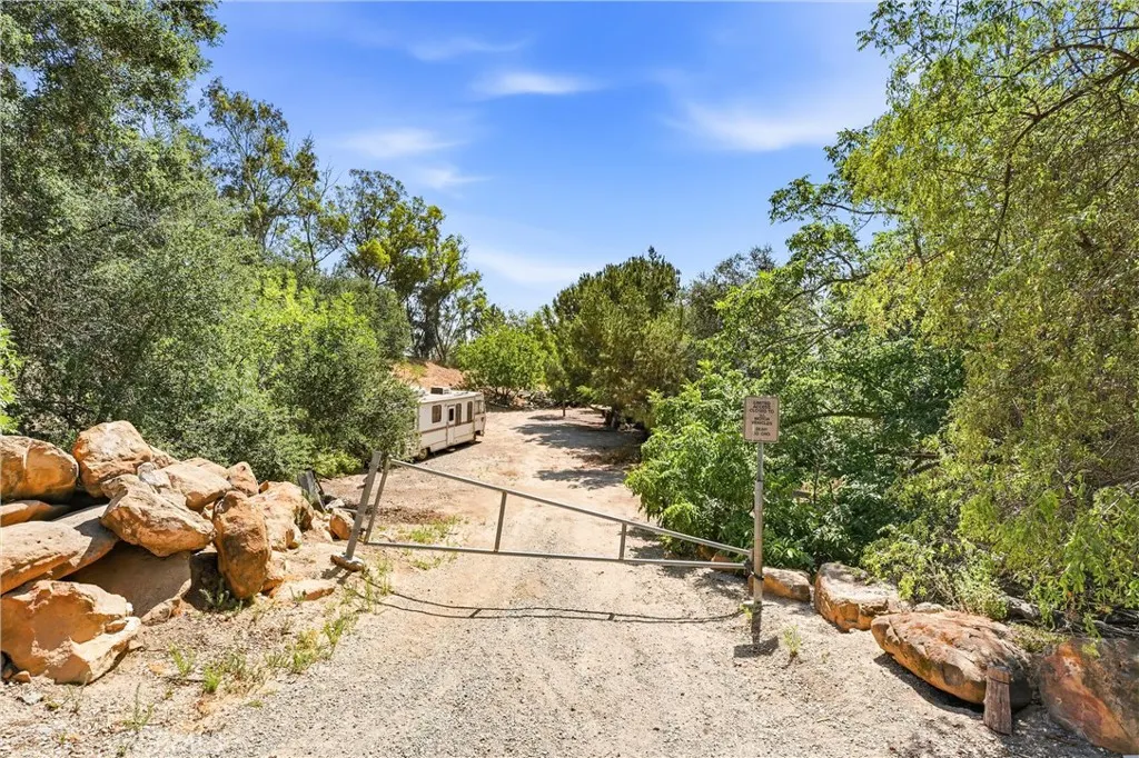 2110 Carbon Canyon