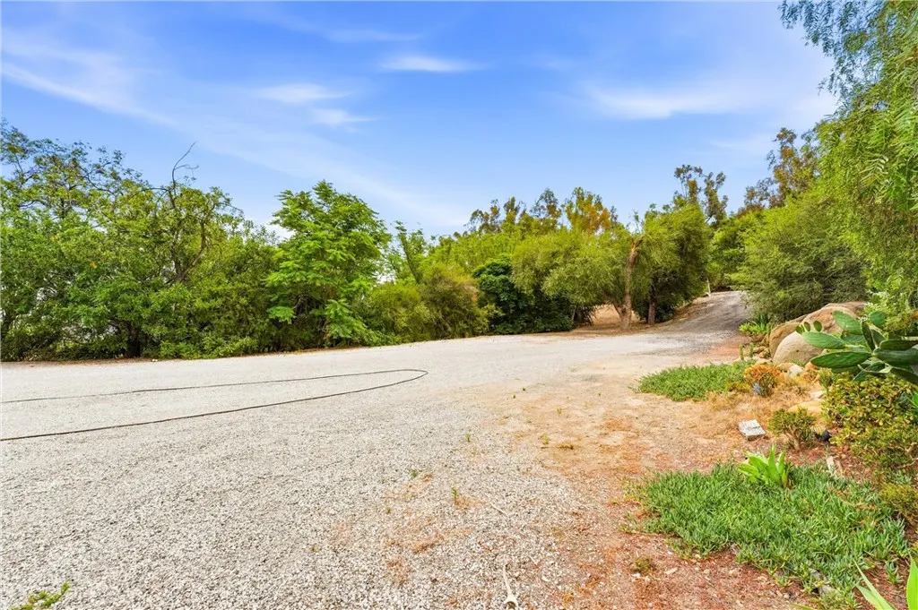 2110 Carbon Canyon