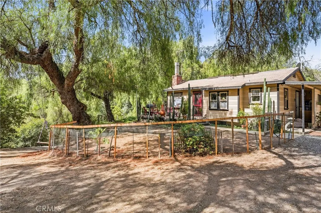 2110 Carbon Canyon