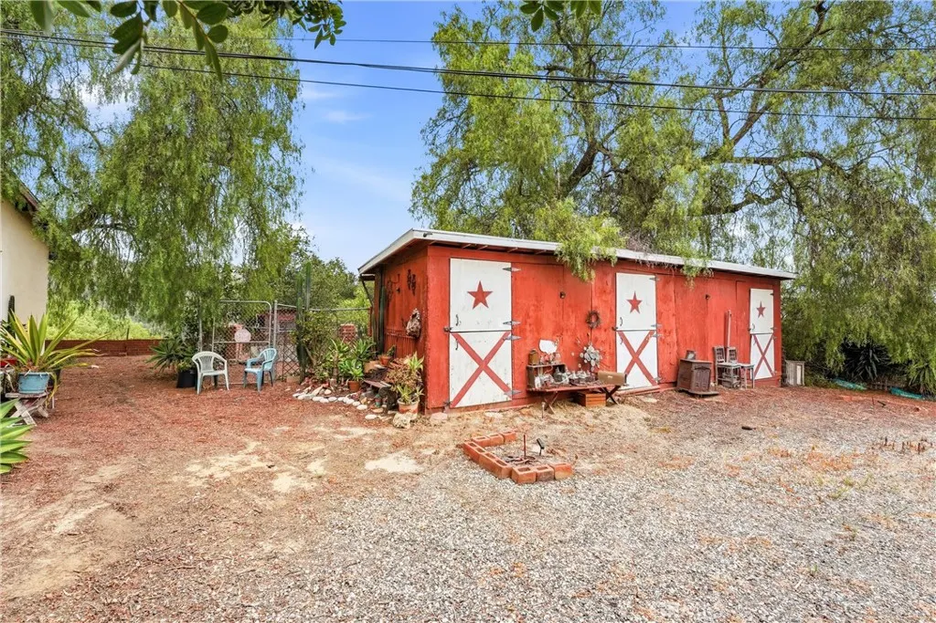 2110 Carbon Canyon