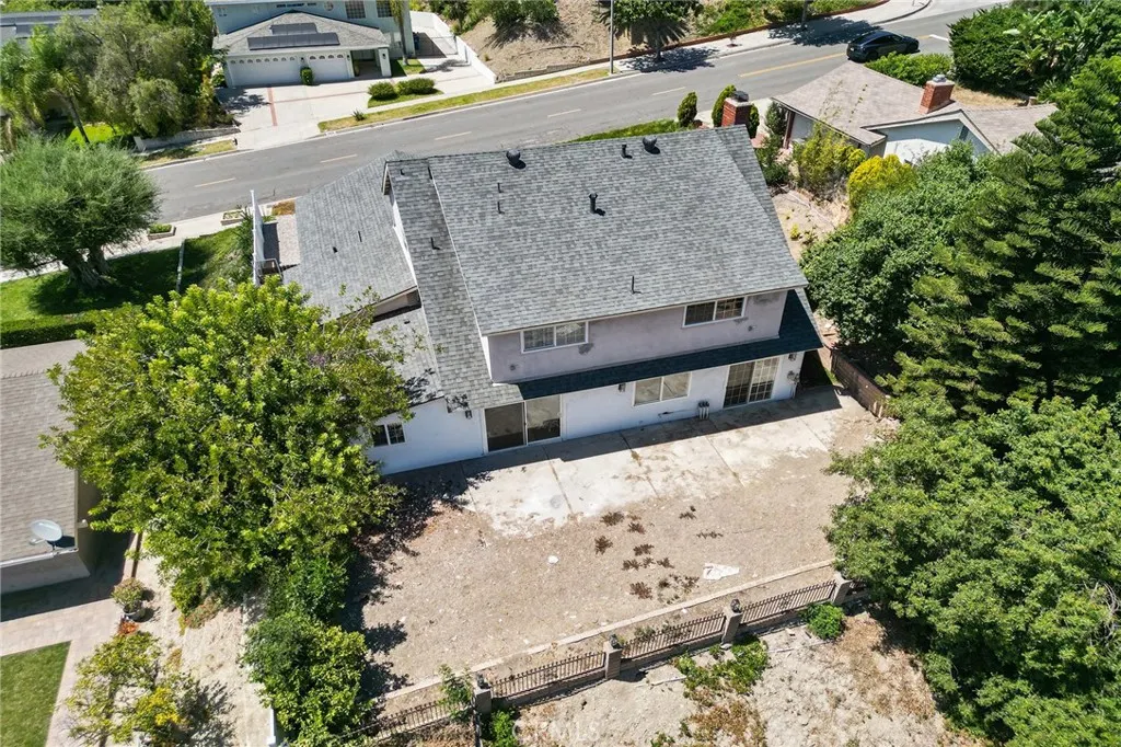 23674 Bower Cascade