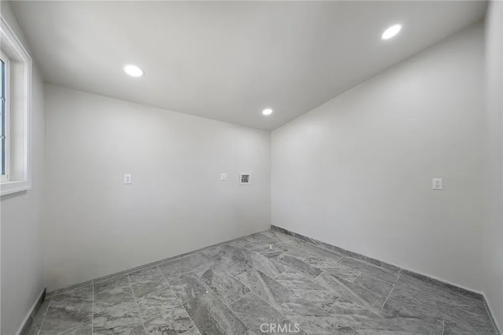 23674 Bower Cascade
