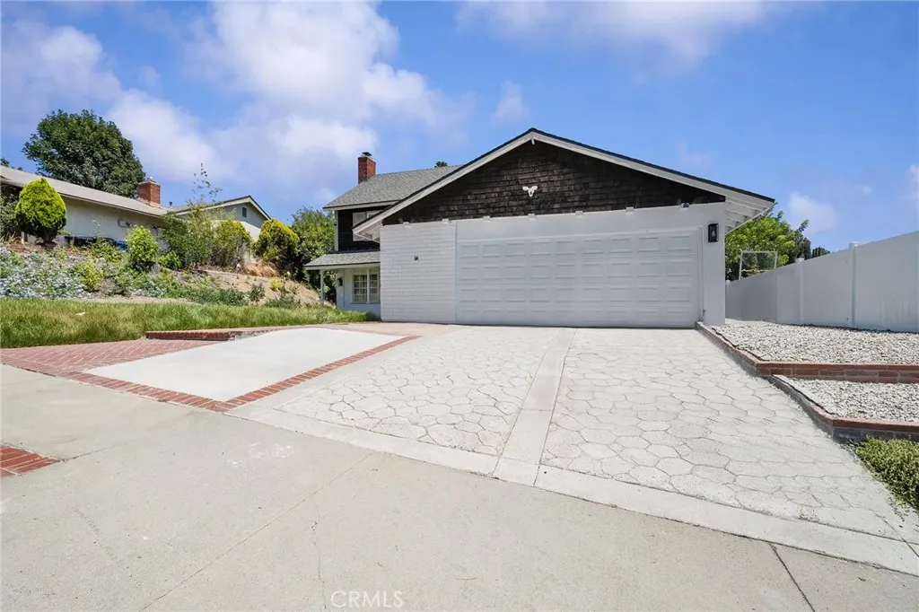 23674 Bower Cascade
