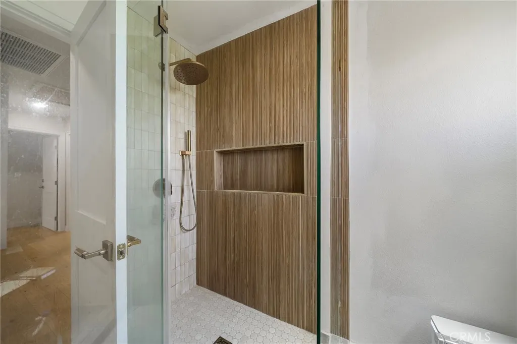 23674 Bower Cascade