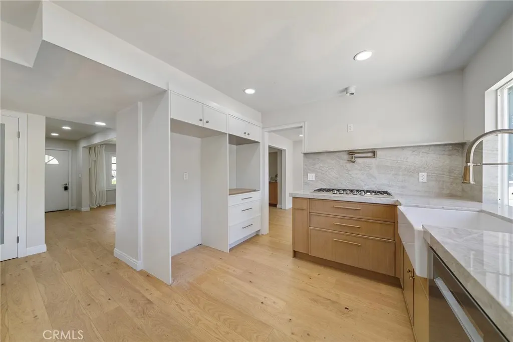 23674 Bower Cascade