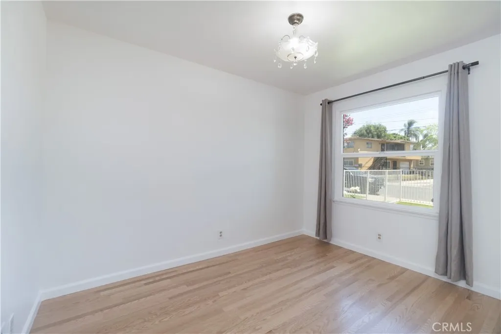 765 N Currier