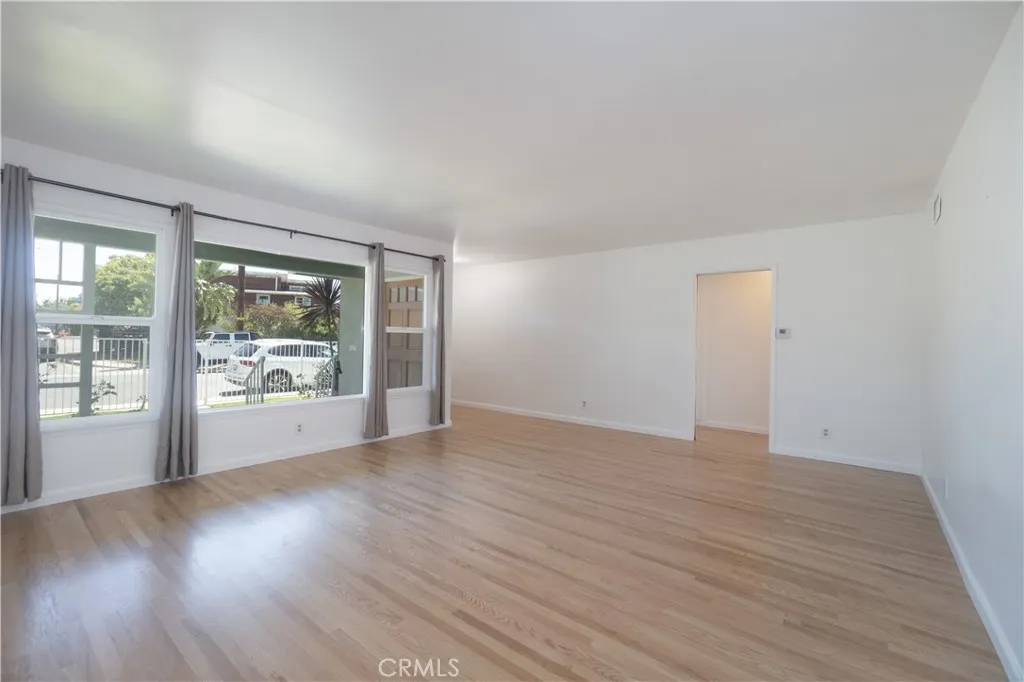765 N Currier