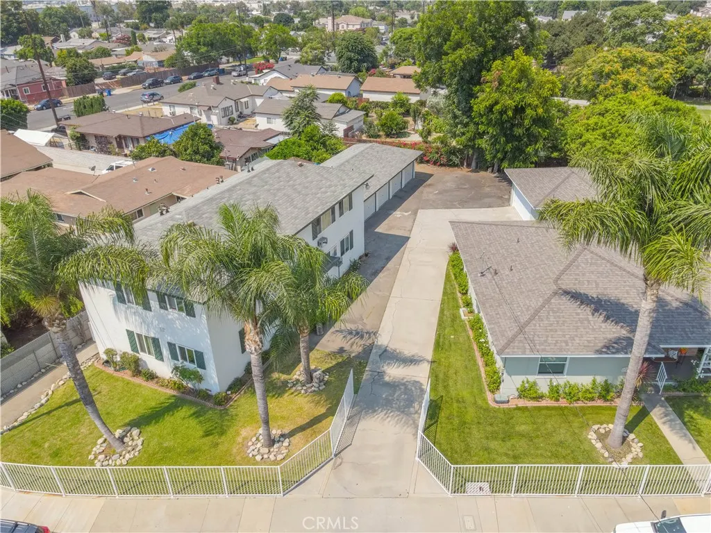 765 N Currier