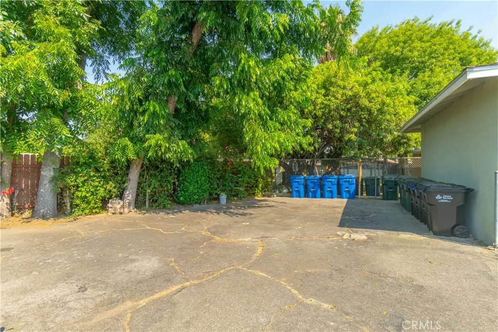 765 N Currier