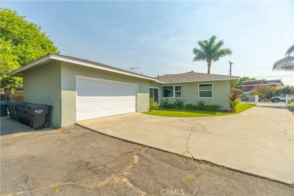 765 N Currier