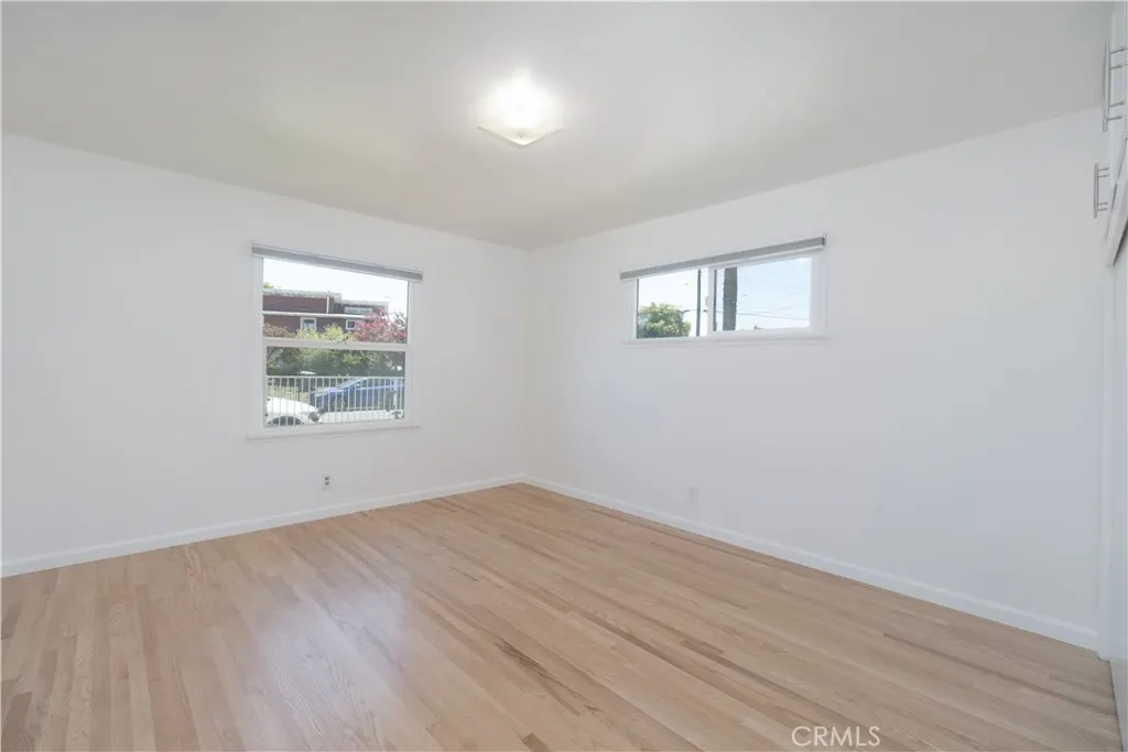765 N Currier