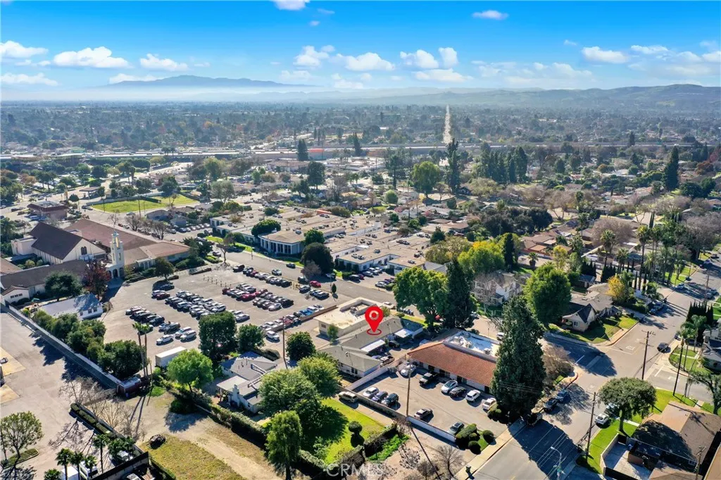 291 W Artesia