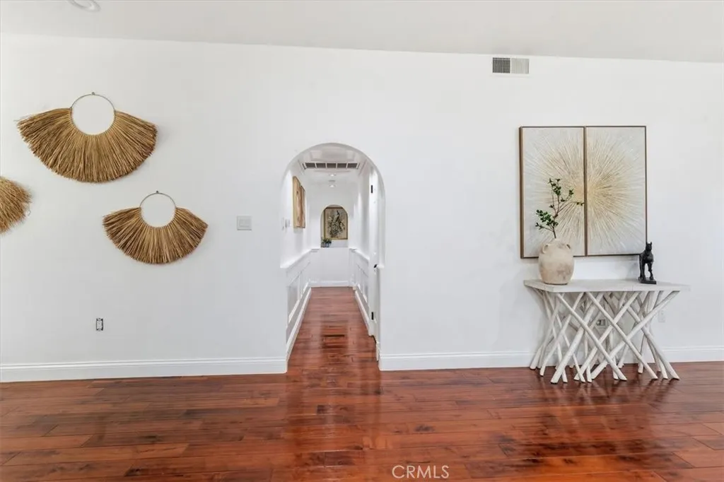 2339 Club Vista