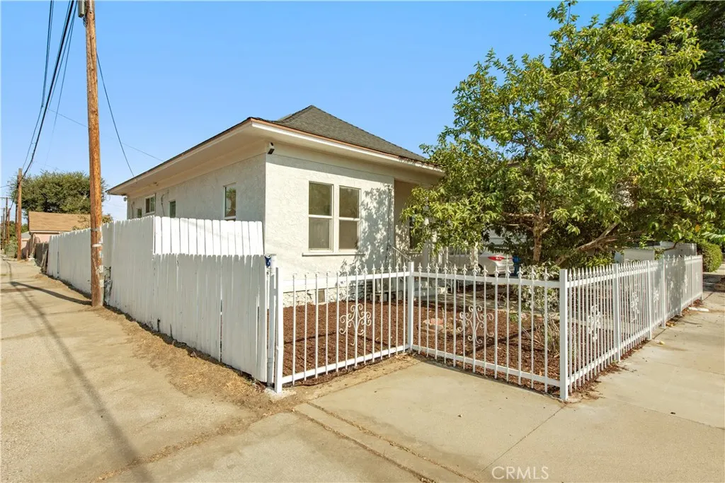 760 S Elm St