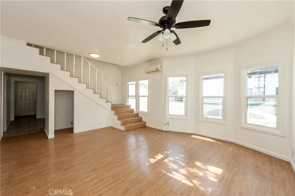760 S Elm St