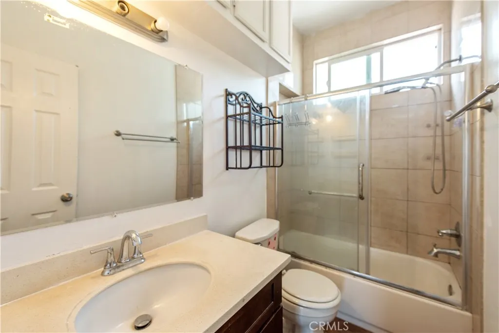 760 S Elm St