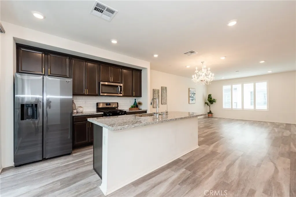 711 Hudson Lane