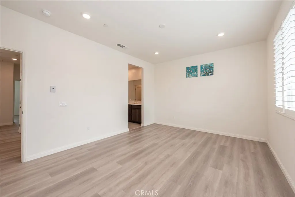 711 Hudson Lane