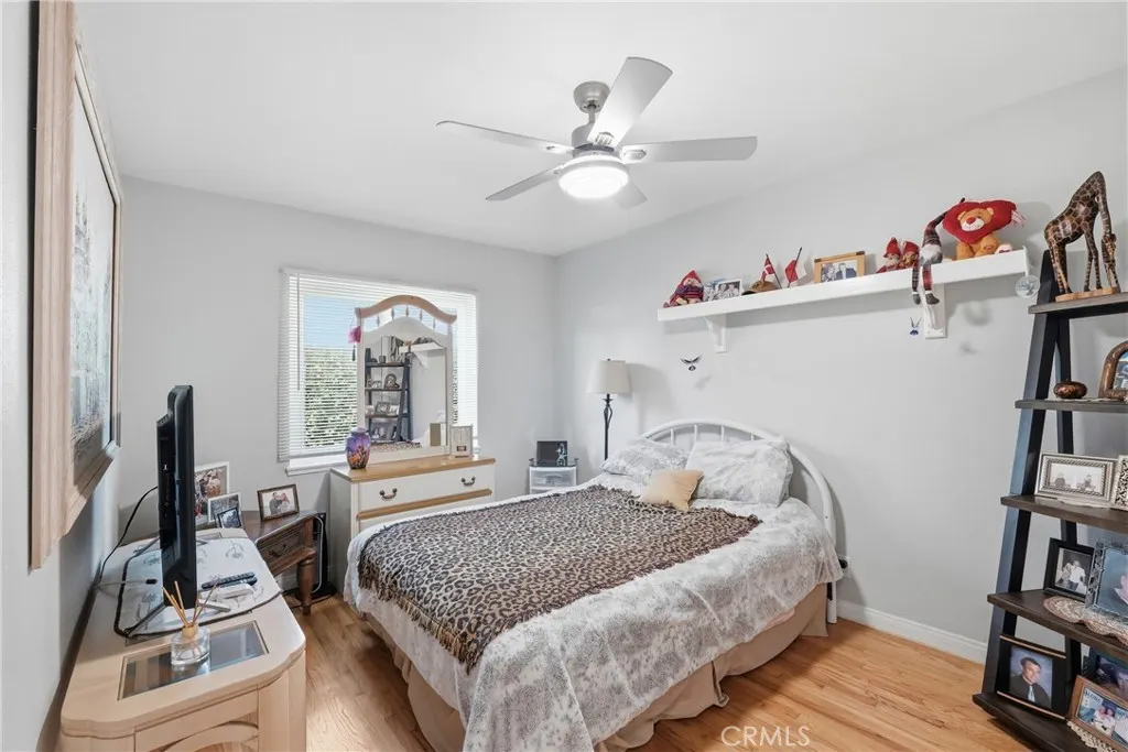 1406 W Baker
