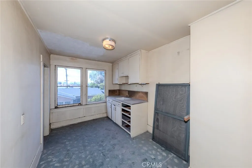 1619 S Glendora Avenue
