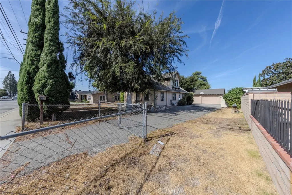 1619 S Glendora Avenue