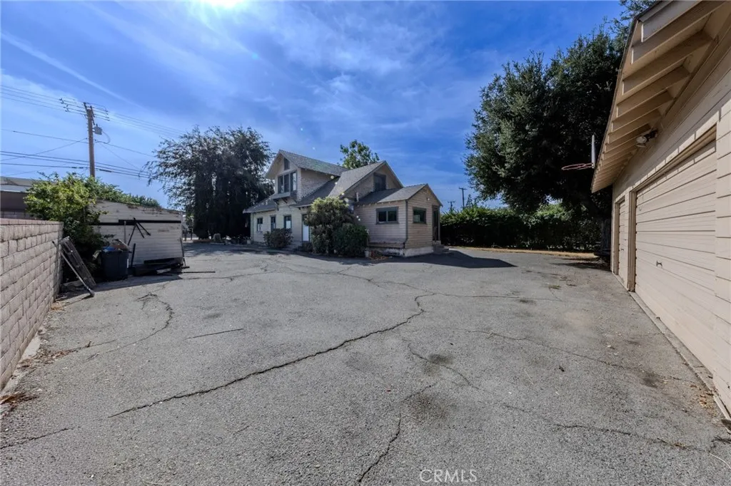 1619 S Glendora Avenue